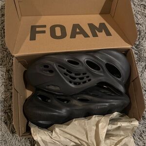 Obsidian Yeezy Foam RNR